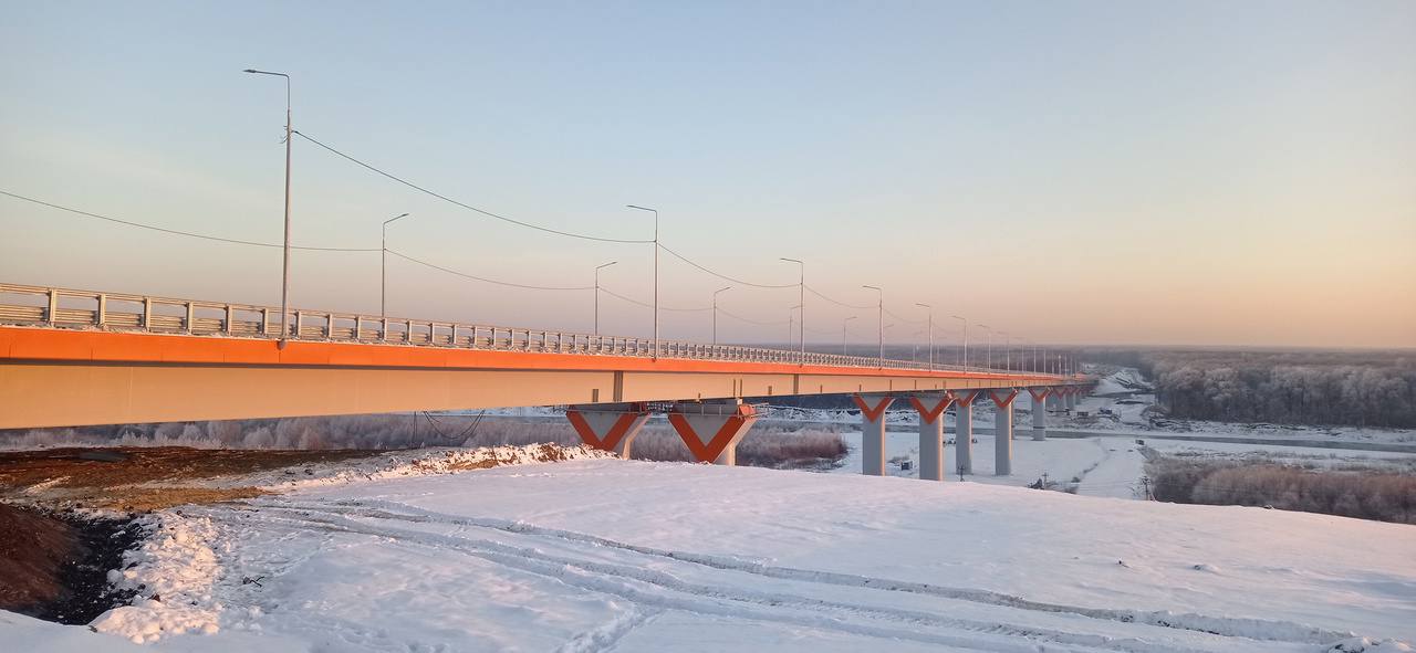 Мостовой переход в зимний период